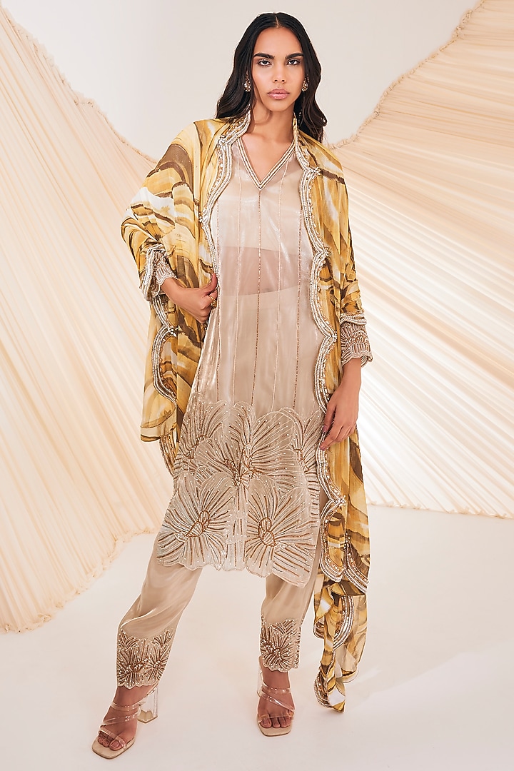 Off-White Organza Hand Embellished Kurta Set by Divya Aggarwal at Pernia's Pop Up Shop