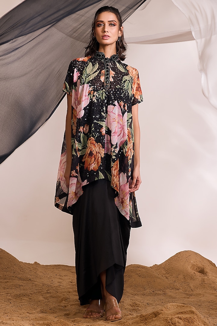 Black Chiffon Floral Printed & Embellished Kurta Set by Divya Aggarwal at Pernia's Pop Up Shop