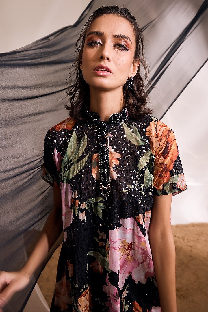Black Chiffon Floral Printed & Embellished Kurta Set by Divya Aggarwal at Pernia's Pop Up Shop