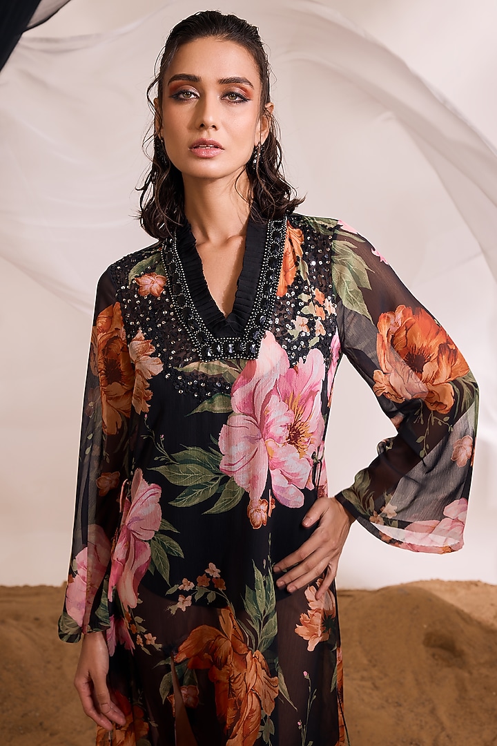 Black Chiffon Printed & Embellished Kaftan by Divya Aggarwal at Pernia's Pop Up Shop