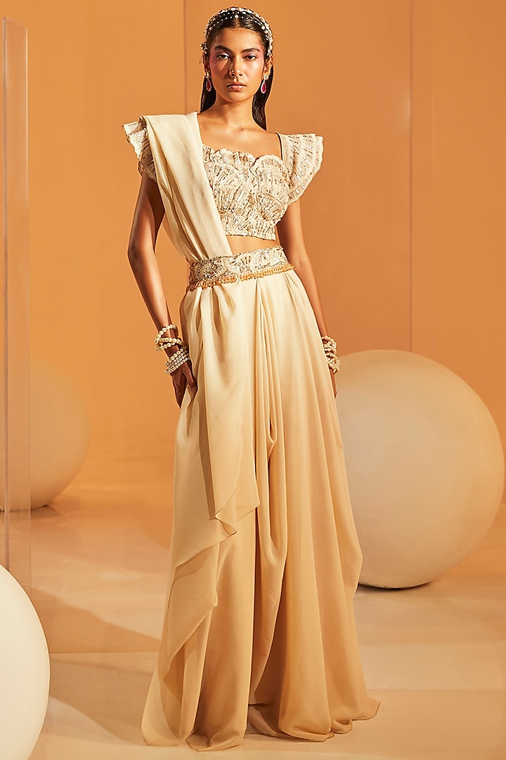 Ivory Georgette Concept Reception Saree Set by Divya Aggarwal at Pernia's Pop Up Shop