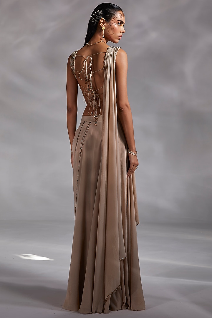 Beige Embroidered Draped Wedding Saree Set by Divya Aggarwal at Pernia's Pop Up Shop