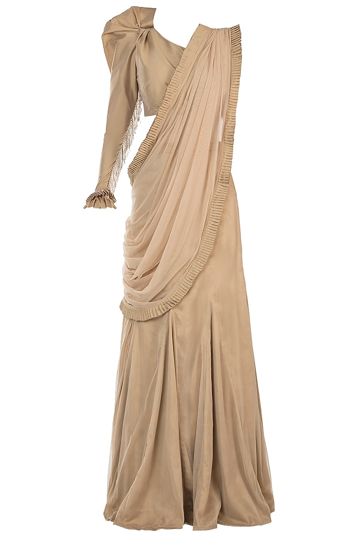 Nude embroidered Wedding Saree set by Disha Kahai at Pernia's Pop Up Shop