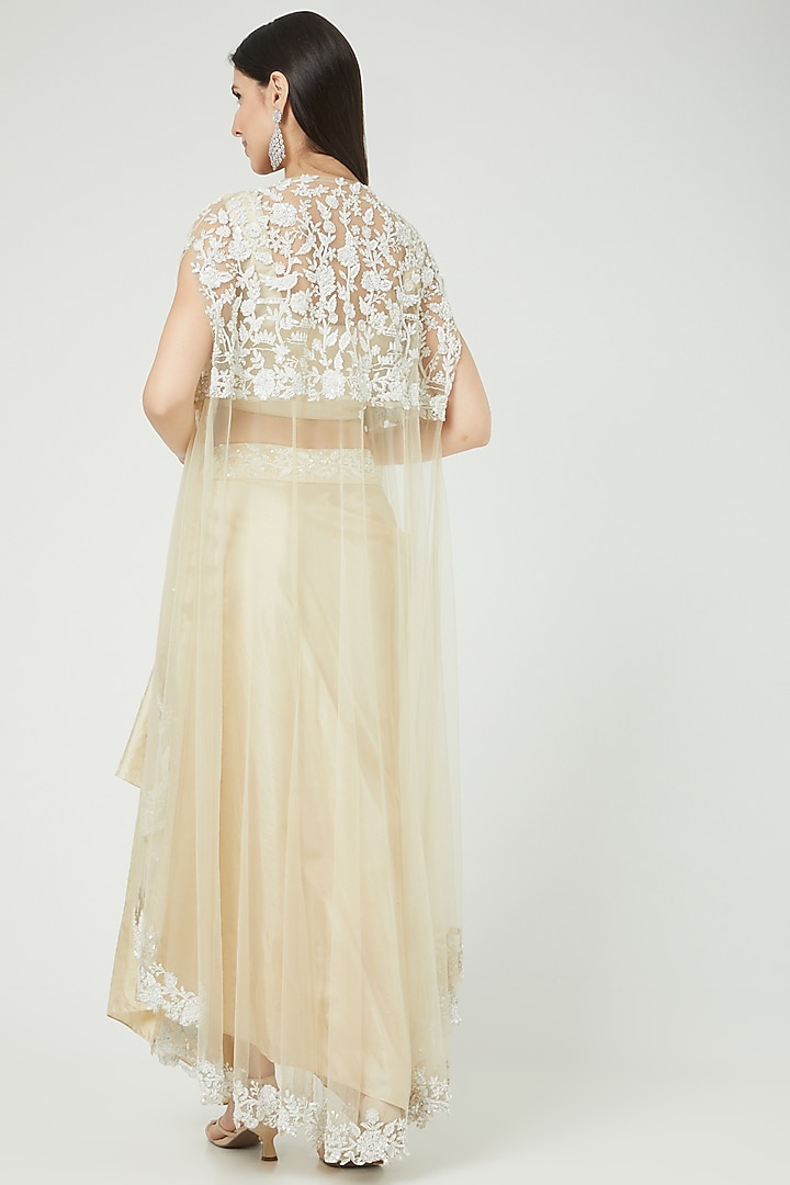 Ivory Embroidered Cape Set by Diksha Tandon at Pernia's Pop Up Shop