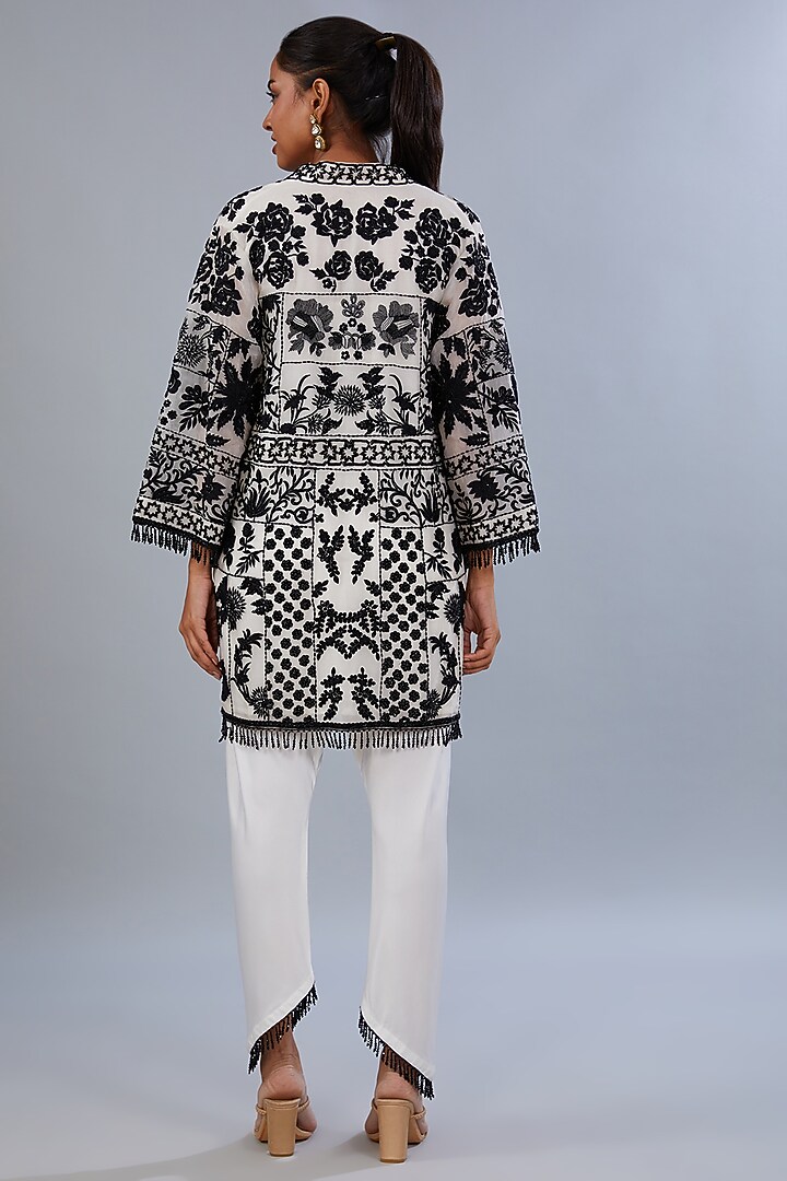 Black & White Organza Thread Work Kurta Set by Diksha Tandon at Pernia's Pop Up Shop