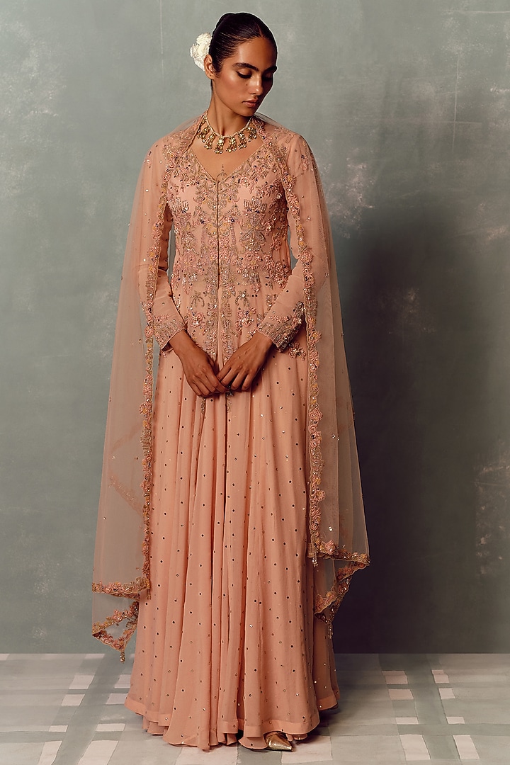 Peach Fluid Chiffon Hand Embroidered Kurta Set by Dolly J at Pernia's Pop Up Shop