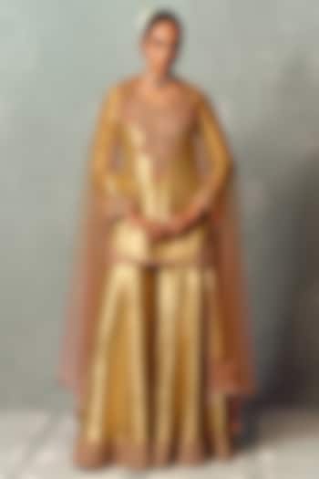 Metallic Pastel Olive Tissue Threadwork Kurta Set by Dolly J at Pernia's Pop Up Shop