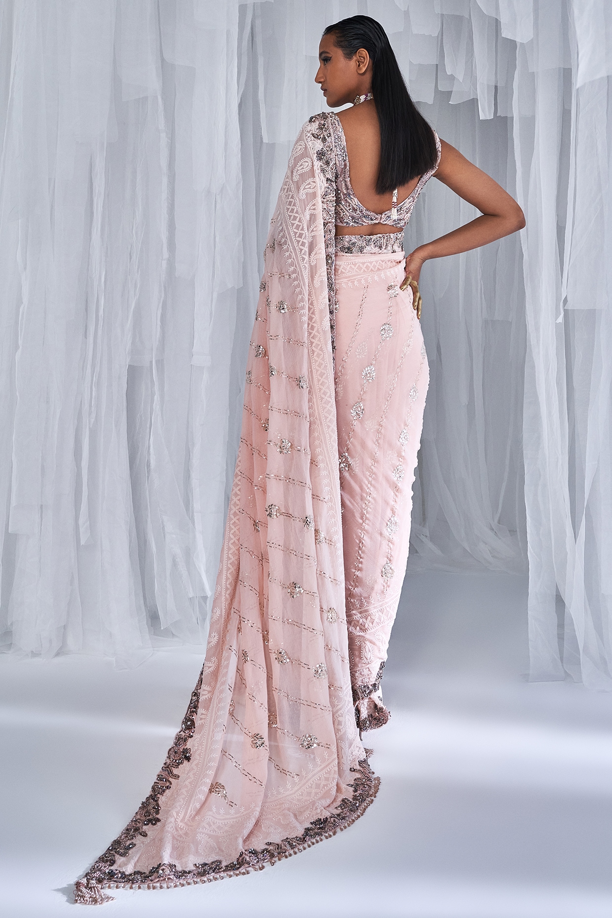 Trendy Resham Work Embroidered Net Light Pink Saree|SARV148231