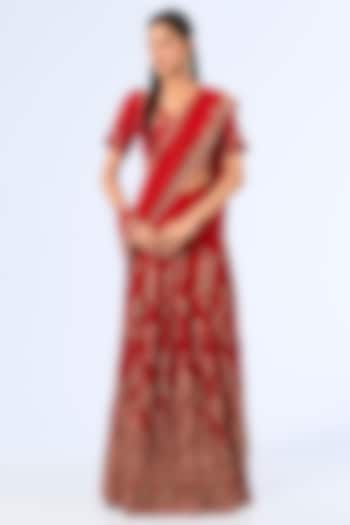 Red Chiffon Kasab Embroidered Pants Bridal Saree Set by Dolly J at Pernia's Pop Up Shop