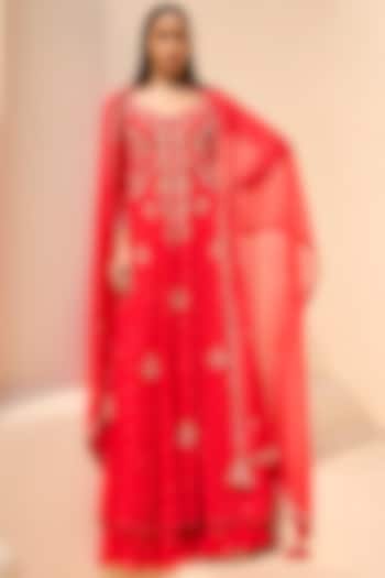 Coral Red Chiffon Kasab Embroidered Kurta Set by Dolly J at Pernia's Pop Up Shop