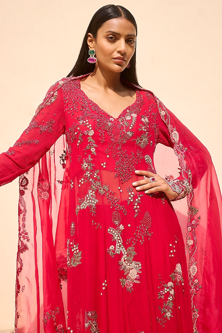 Magenta Chiffon Kasab Embroidered Kurta Set by Dolly J at Pernia's Pop Up Shop