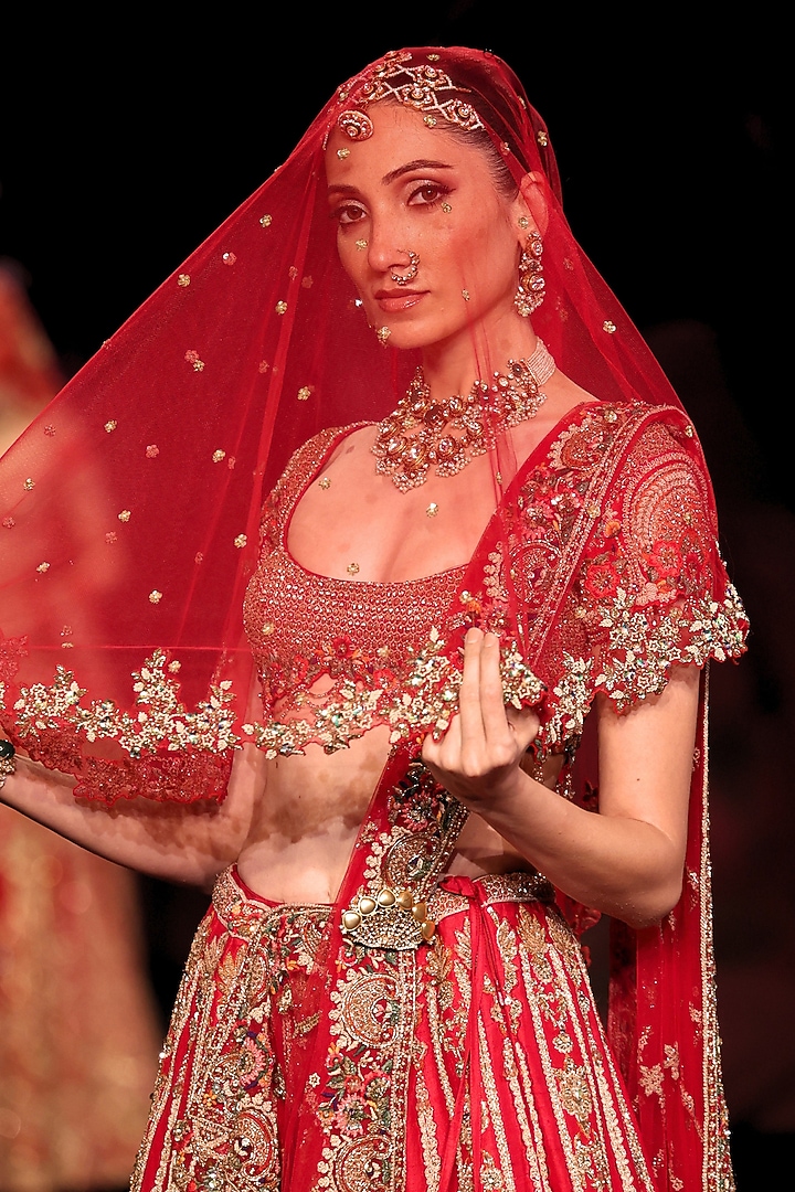Crimson Red Handloom Raw Silk Floral Hand Embroidered Bridal Bridal Lehenga Set by Dolly J at Pernia's Pop Up Shop