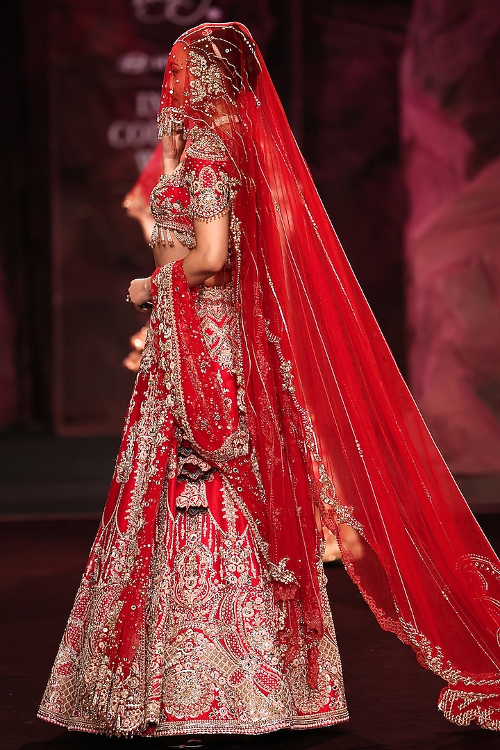 Crimson Red Handloom Raw Silk Mirror Hand Embroidered Bridal Bridal Lehenga Set by Dolly J at Pernia's Pop Up Shop