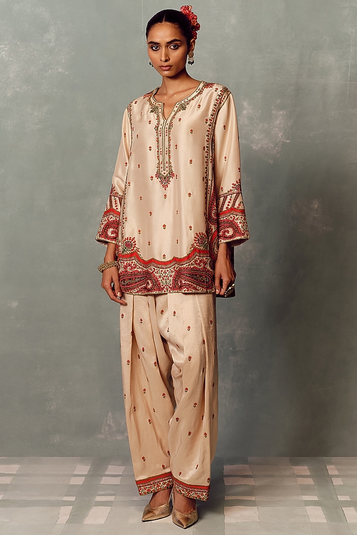 Ivory Silk Embroidered Kurta Set by Dolly J at Pernia's Pop Up Shop