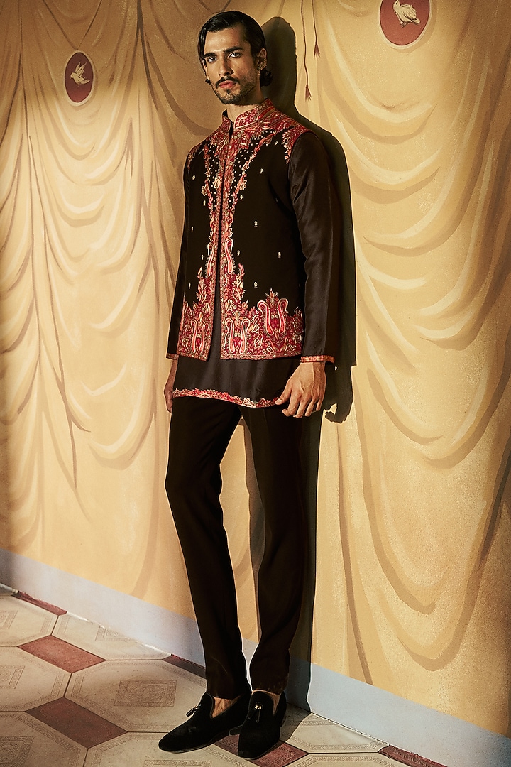 Black Japanese Crepe Kashmiri Thread Embroidered Bundi Jacket Set by Dolly J MAN at Pernia's Pop Up Shop