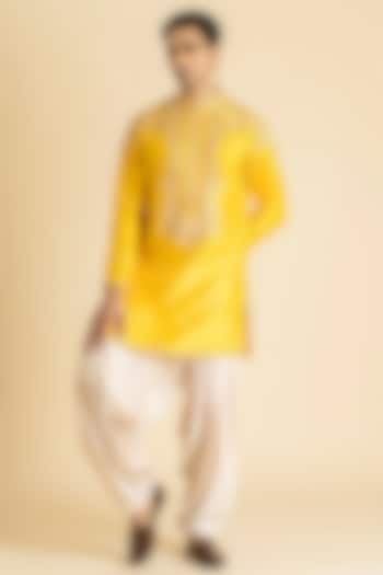 Yellow Raw Silk Kurta Set by Dolly J MAN at Pernia's Pop Up Shop
