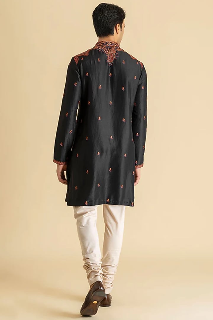 Black Raw Silk Kurta Set by Dolly J MAN at Pernia's Pop Up Shop