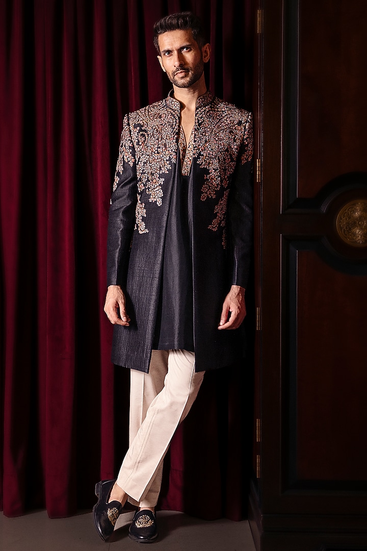 Black Raw Silk Hand Embroidered Groom Sherwani Set by Dolly J MAN at Pernia's Pop Up Shop