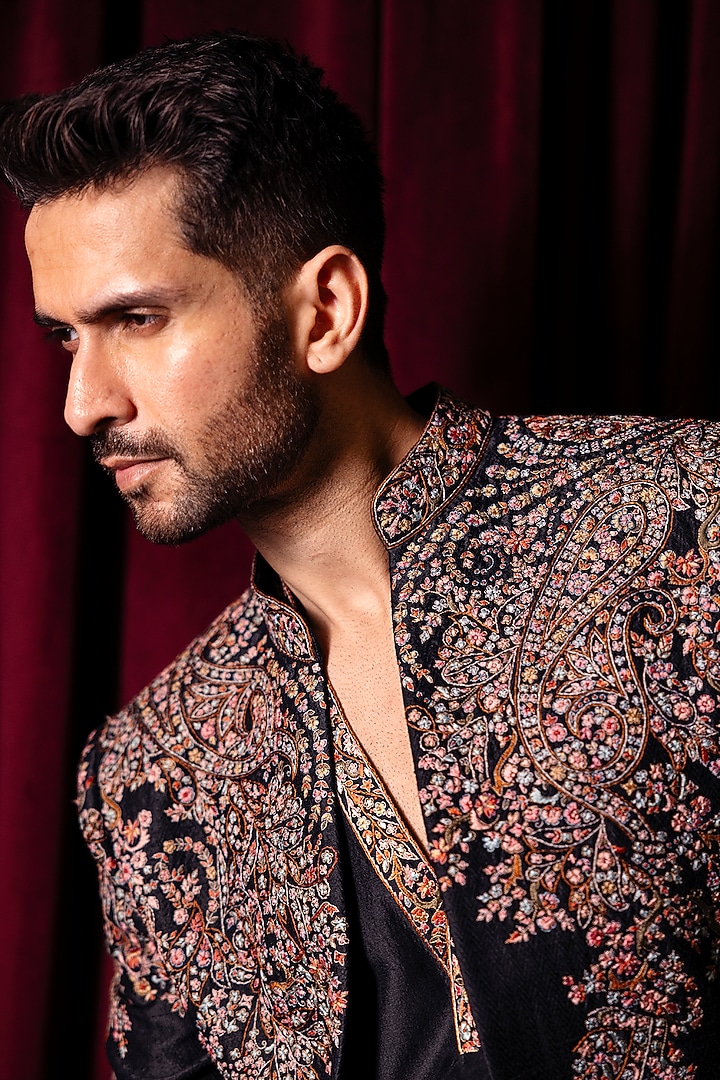 Black Raw Silk Hand Embroidered Groom Sherwani Set by Dolly J MAN at Pernia's Pop Up Shop