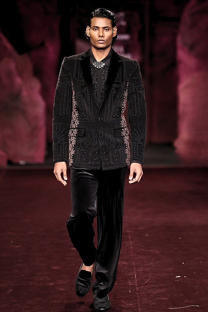 Noir-Color Velvet Kashida Embroidered Jacket Set by Dolly J MAN at Pernia's Pop Up Shop