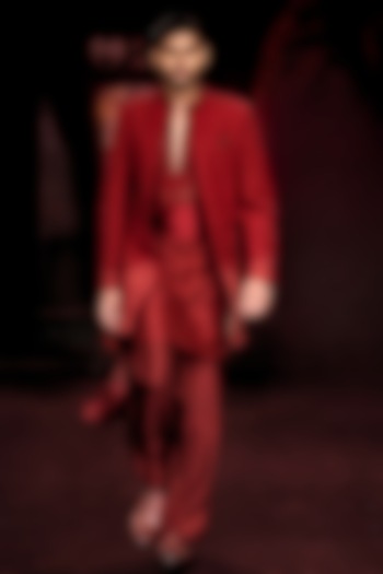 Scarlet Handloom Raw Silk Embroidered Open Groom Sherwani Set by Dolly J MAN at Pernia's Pop Up Shop