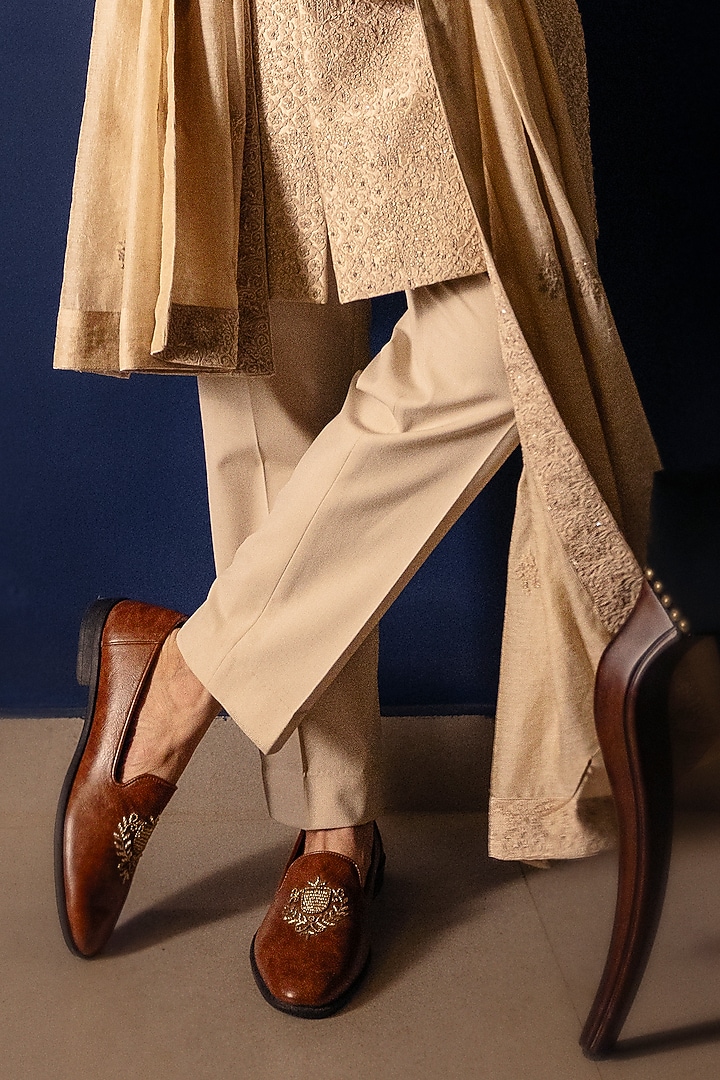 Champagne Pink Tissue Threadwork Groom Sherwani Set by Dolly J MAN at Pernia's Pop Up Shop