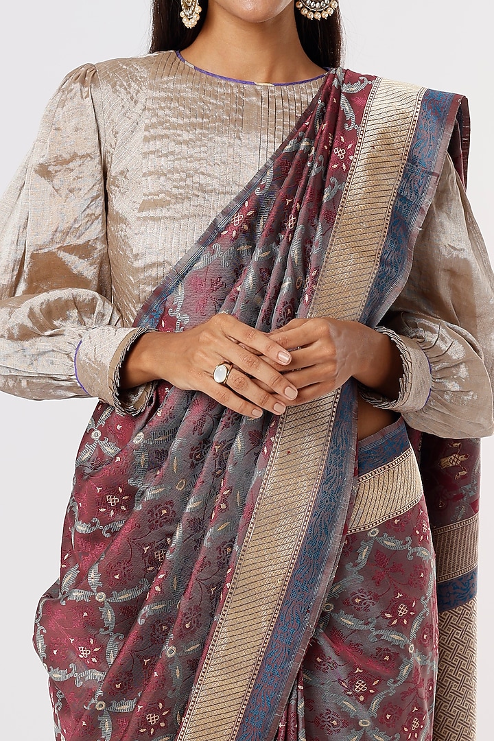 Red Banarasi Silk Reception Saree by Delhi Vintage at Pernia's Pop Up Shop