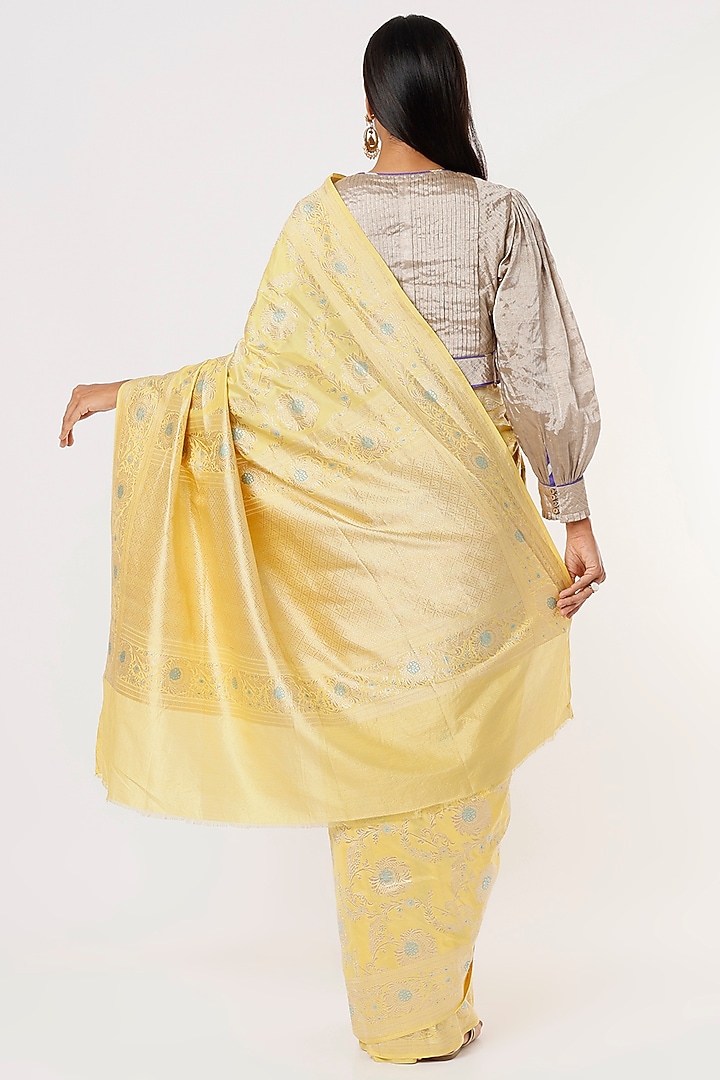 Yellow Banarasi Silk Reception Saree by Delhi Vintage at Pernia's Pop Up Shop