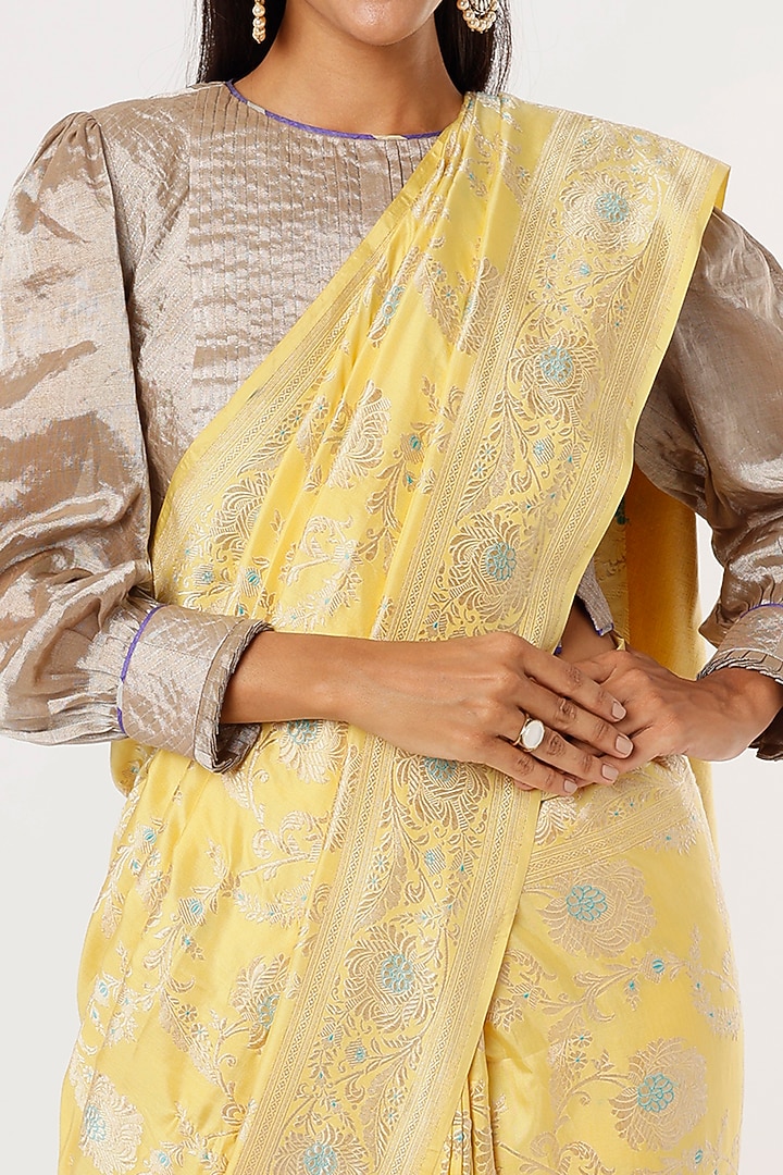 Yellow Banarasi Silk Reception Saree by Delhi Vintage at Pernia's Pop Up Shop