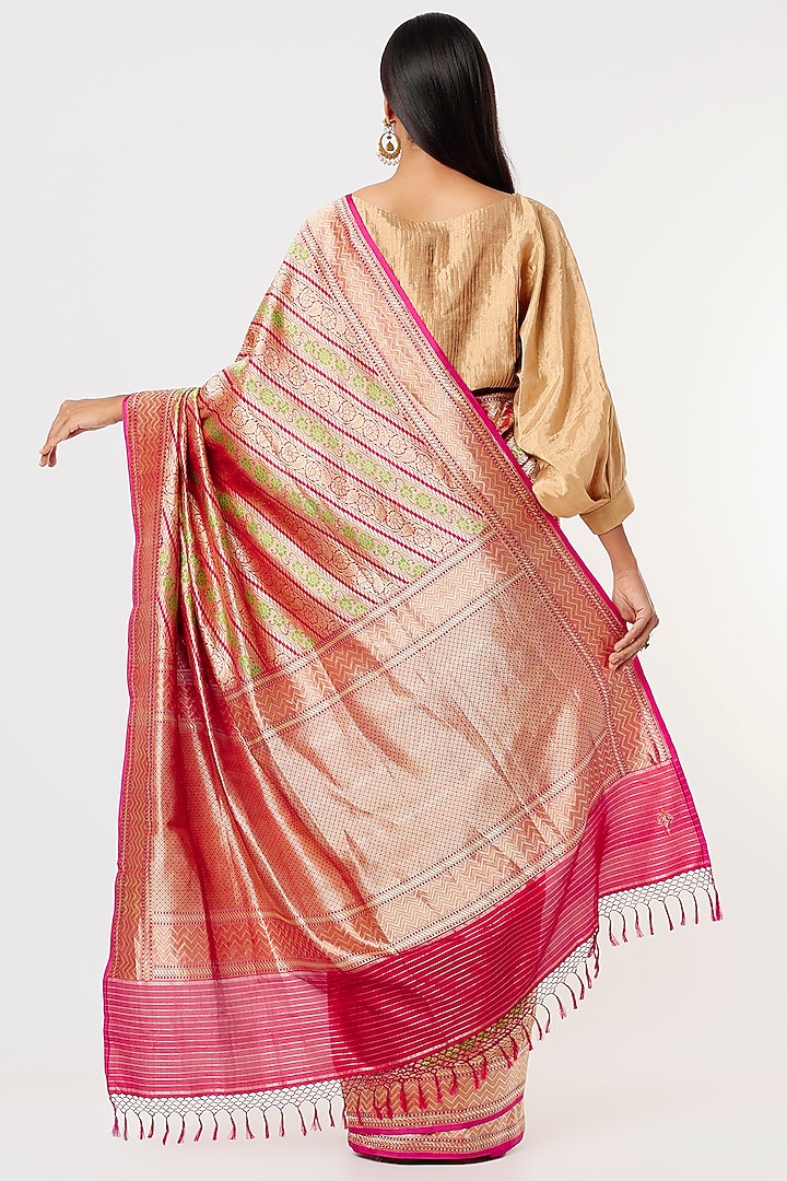Red Banarasi Silk Jaal Work Handloom Reception Saree by Delhi Vintage at Pernia's Pop Up Shop