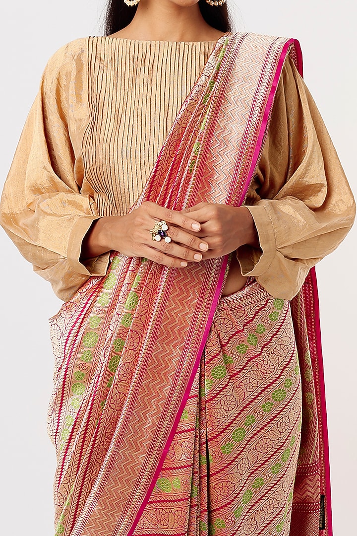 Red Banarasi Silk Jaal Work Handloom Reception Saree by Delhi Vintage at Pernia's Pop Up Shop