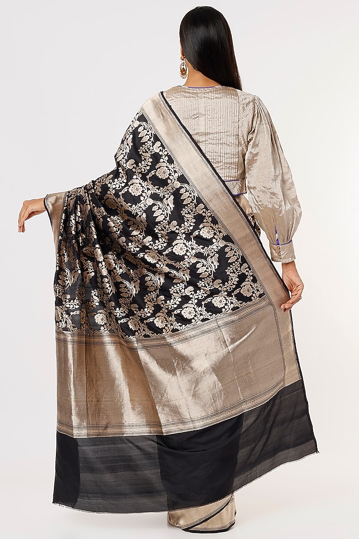 Black Banarasi Silk Reception Saree by Delhi Vintage at Pernia's Pop Up Shop
