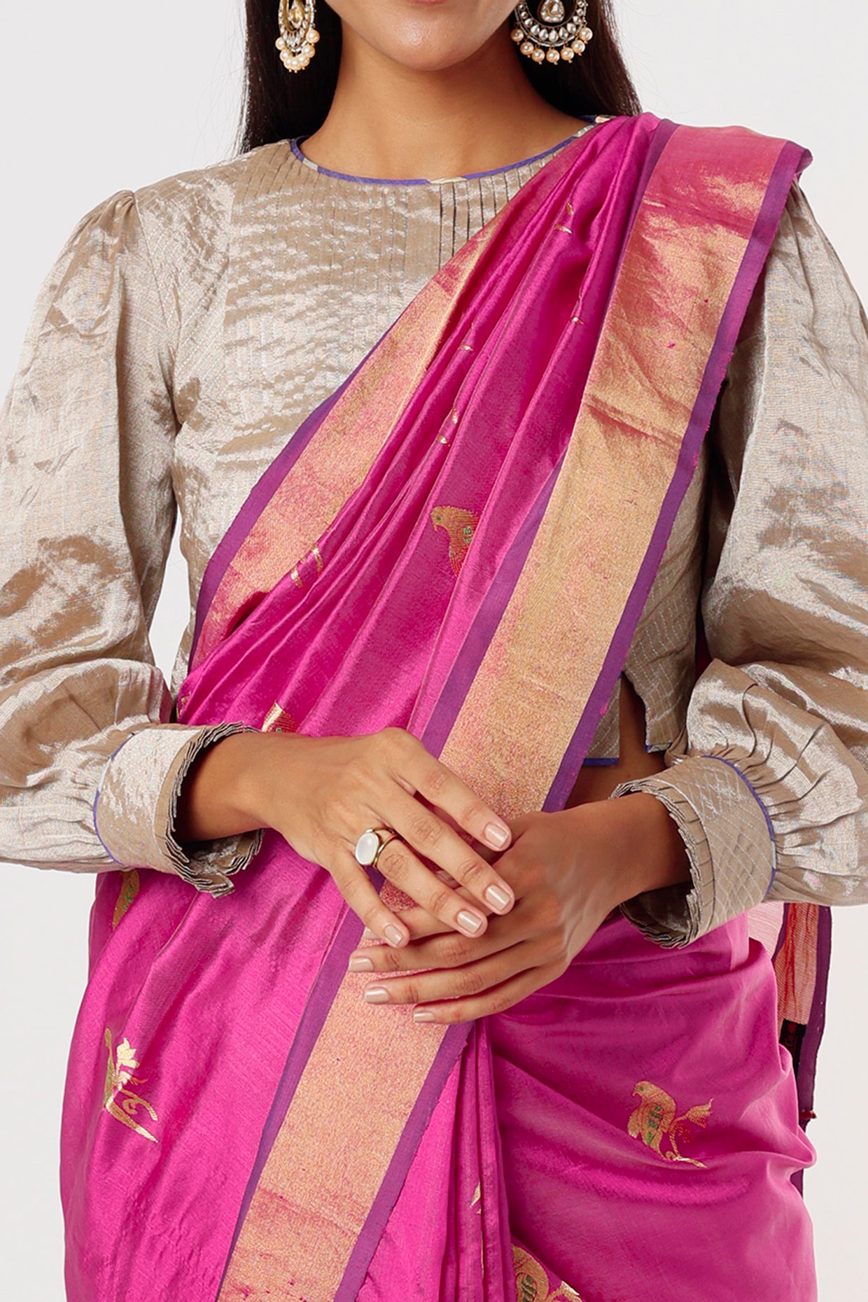 Buy APAAPI THREADS OF GLORY LLP_Handwoven Pink Chanderi Silk Saree with  Golden Zari Border and Pristine White Tassels Online at Best Prices in  India - JioMart.