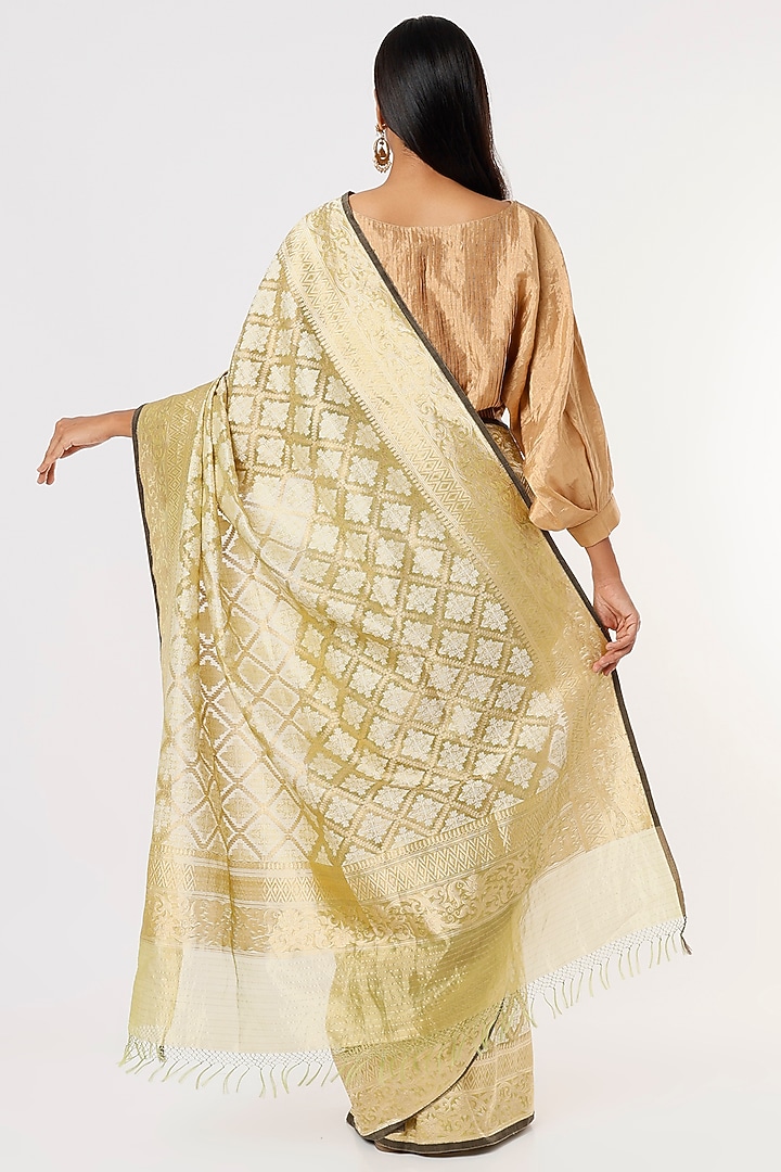 Gold Banarasi Tissue Zari Bridal Saree by Delhi Vintage at Pernia's Pop Up Shop