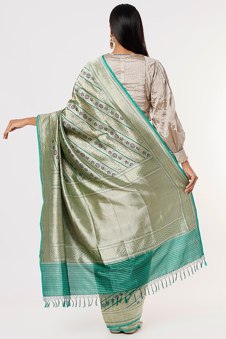 Blue Banarasi Silk Reception Saree by Delhi Vintage at Pernia's Pop Up Shop