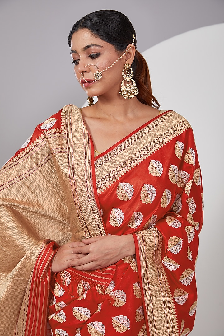 Red Silk Wedding Saree by Delhi Vintage at Pernia's Pop Up Shop