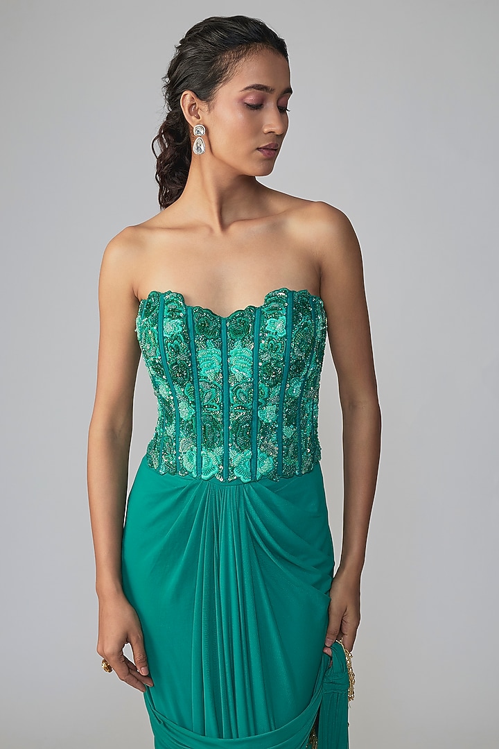 Green Stretch Net Draped Wedding Saree Set by Dinesh Malkani at Pernia's Pop Up Shop