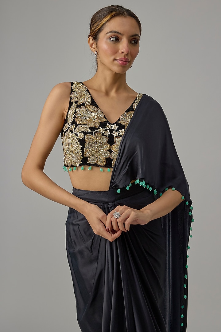 Blue Modal Draped Wedding Saree Set by Dinesh Malkani at Pernia's Pop Up Shop