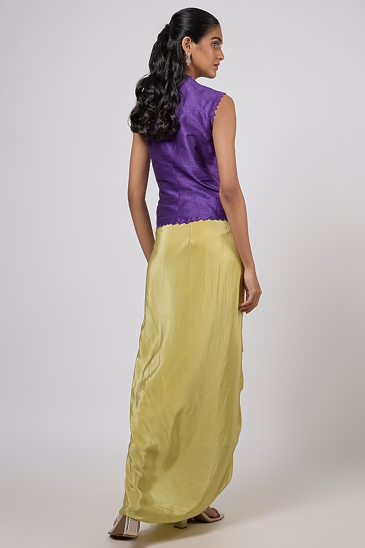 Green Crepe Hand Embroidered Draped Skirt Set by Dinesh Malkani at Pernia's Pop Up Shop