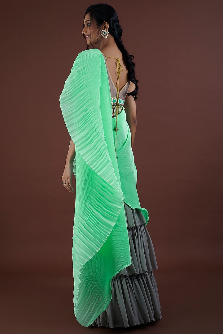 Oyster Georgette Skirt Wedding Saree Set by Dinesh Malkani at Pernia's Pop Up Shop