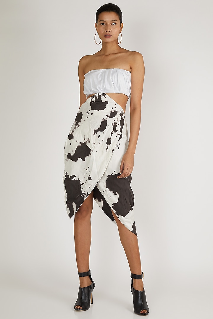 White Printed Dress With Ruching by Deme By Gabriella