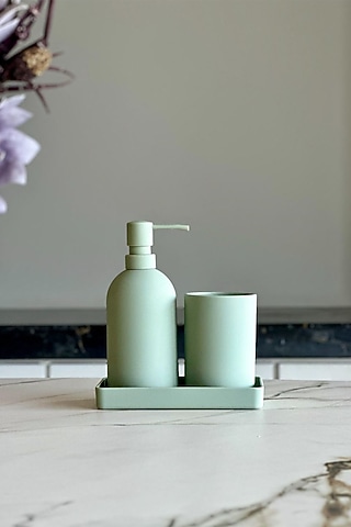Green Plastic Bathroom Accessories (Set Of 3) by Mason Home