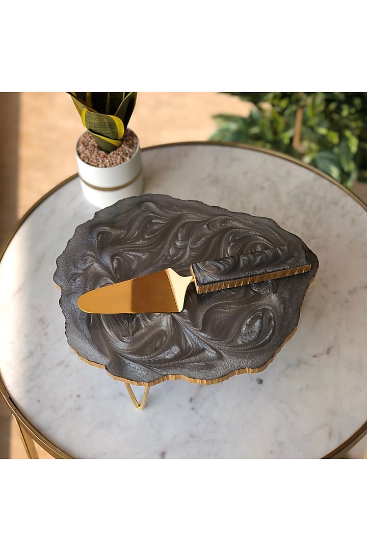 Grey Resin Cake Stand by Mason Home