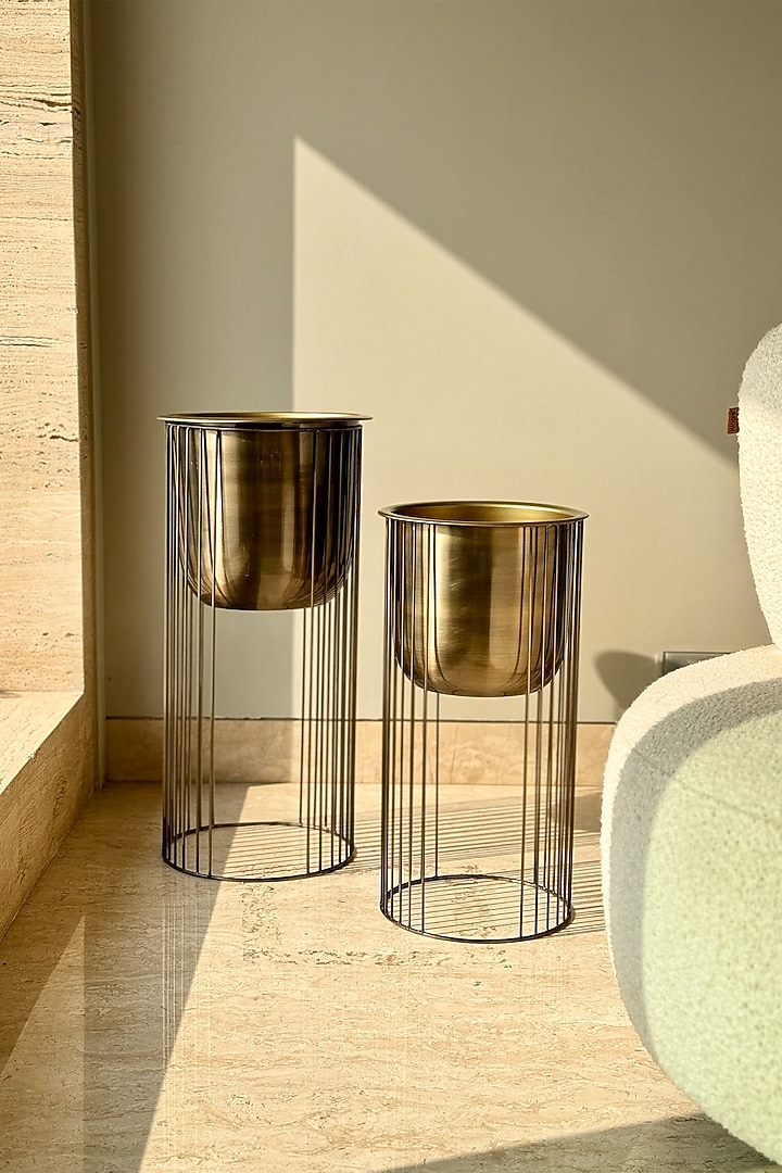 Antique Gold Iron Aurum Planter Set (Set of 2) by Mason Home at Pernia's Pop Up Shop