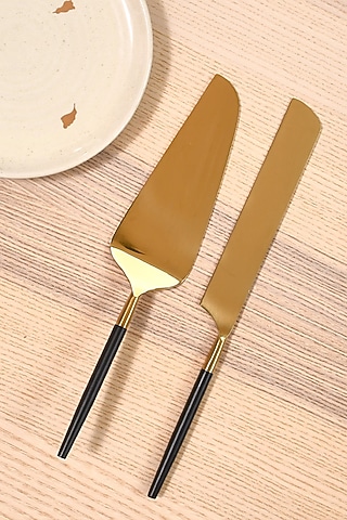 Gold & Black Cake Serving Set (Set of 2) by Mason Home