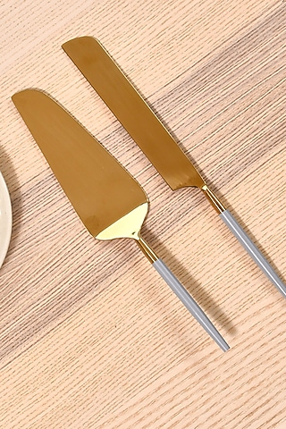 Gold & Grey Cake Serving Set (Set of 2) by Mason Home