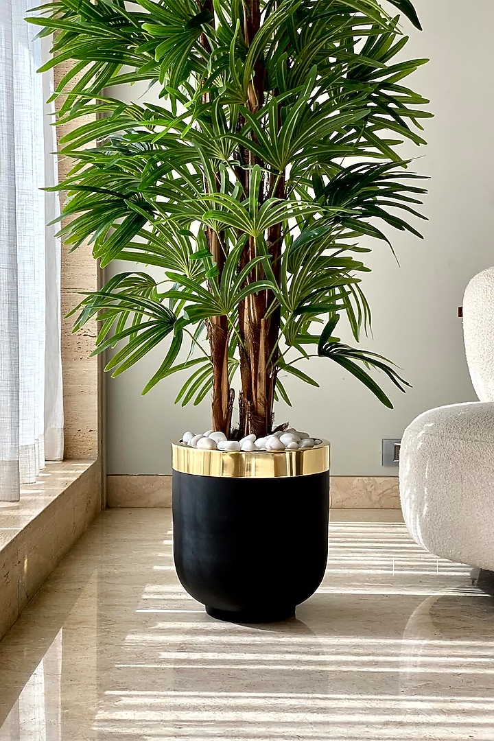Black Iron Planter by Mason Home at Pernia's Pop Up Shop