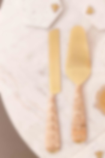 Kovo Rattan Cake Knife And Server (Set of 2) by Mason Home at Pernia's Pop Up Shop