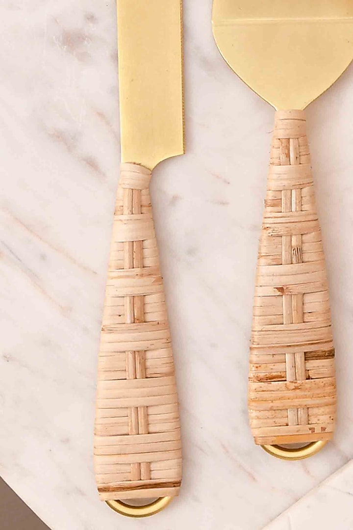 Kovo Rattan Cake Knife And Server (Set of 2) by Mason Home at Pernia's Pop Up Shop