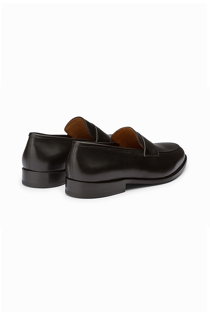 Black Handcrafted Leather Loafers by 3DM Lifestyle at Pernia's Pop Up Shop